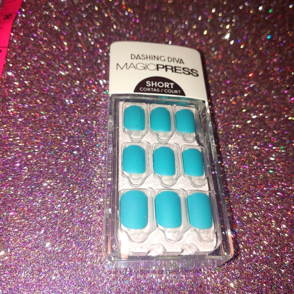 Cotton Candy Blue Green MAGIC PRESS SOLID COLOR Dashing Diva Nails